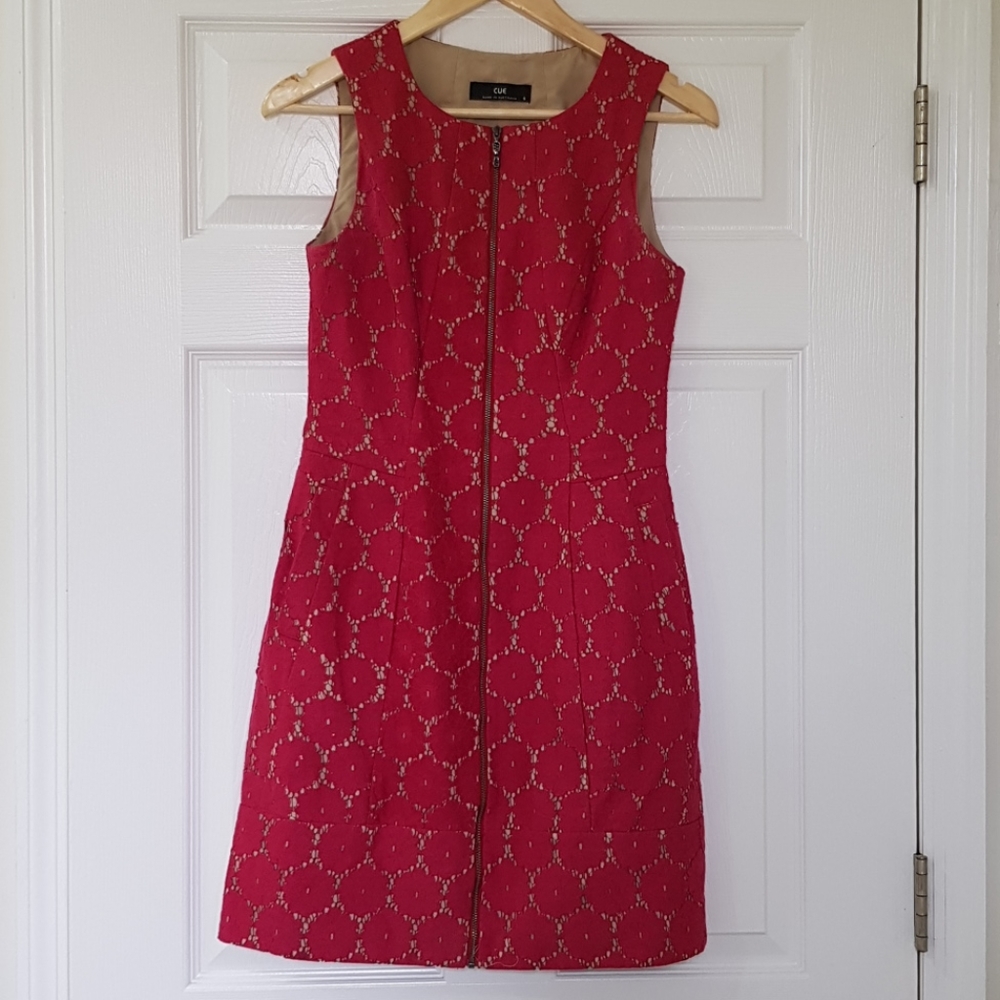 Cue dress